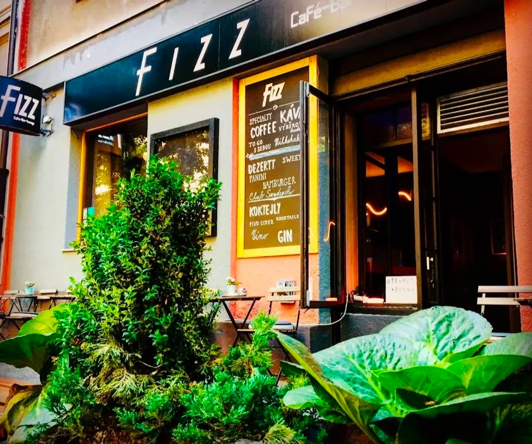 Fizz Cocktail Bar - DJ Room