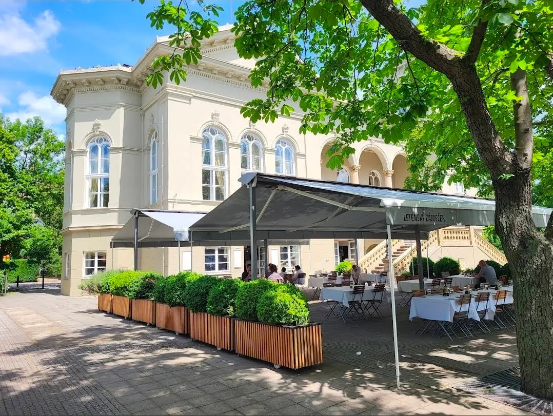 Letná Beer Garden (Letenský zámeček)